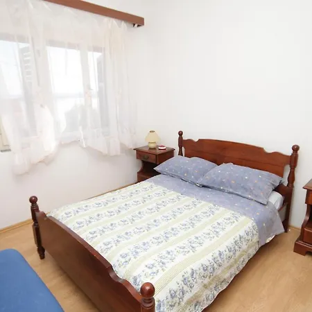 Apartment With A Parking Space Savar, Dugi Otok - 8127 Savar