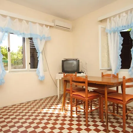 With Parking Space Savar, Dugi Otok - 8127 公寓