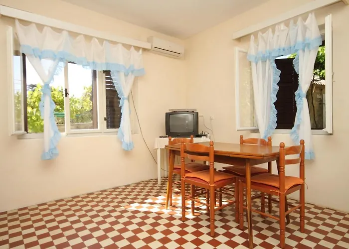 With Parking Space Savar, Dugi Otok - 8127 Διαμέρισμα
